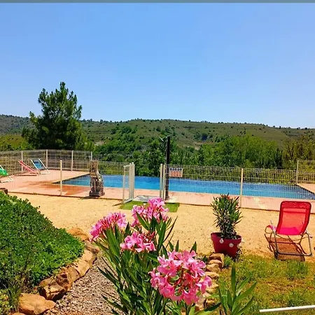 Campsite Caravane Mas Des Chenes